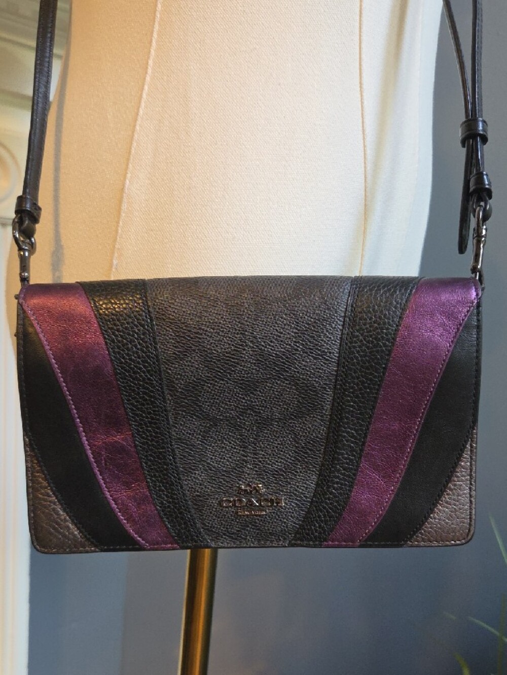 Coach Hayden Wave Patchwork Crossbody Clutch Purple Black 71565- 2019